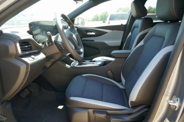 new 2025 Buick Envista car, priced at $24,602