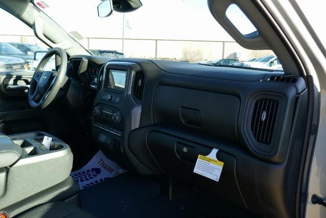 new 2025 Chevrolet Silverado 1500 car, priced at $40,334