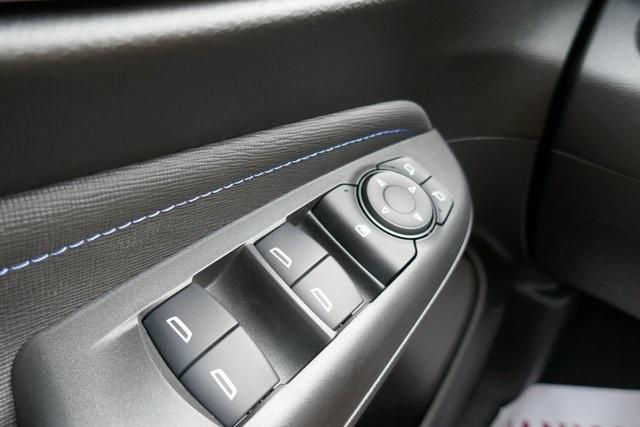 new 2025 Buick Envista car, priced at $26,002