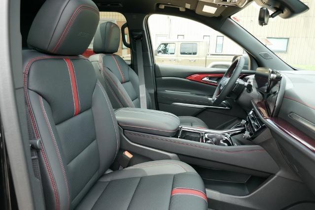 new 2025 Chevrolet Traverse car, priced at $58,095