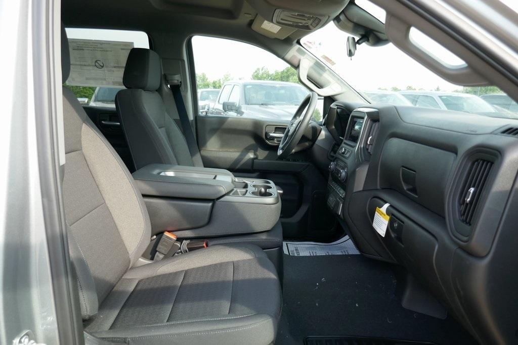 new 2025 Chevrolet Silverado 1500 car, priced at $40,719