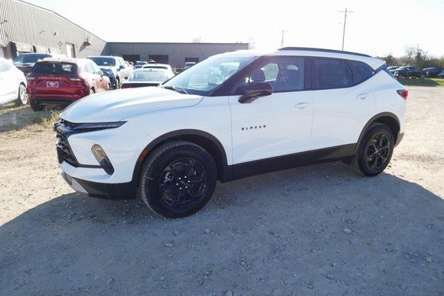 new 2025 Chevrolet Blazer car, priced at $32,666