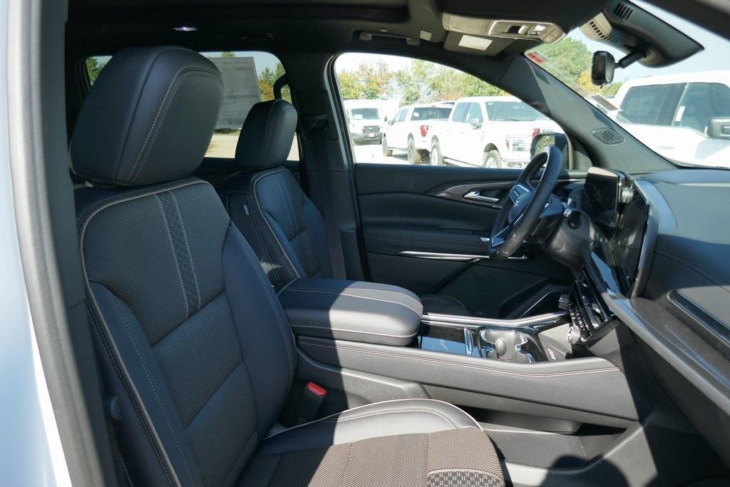new 2026 Chevrolet Traverse car, priced at $59,490