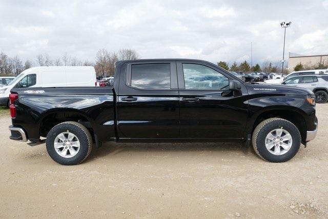 new 2025 Chevrolet Silverado 1500 car, priced at $40,334