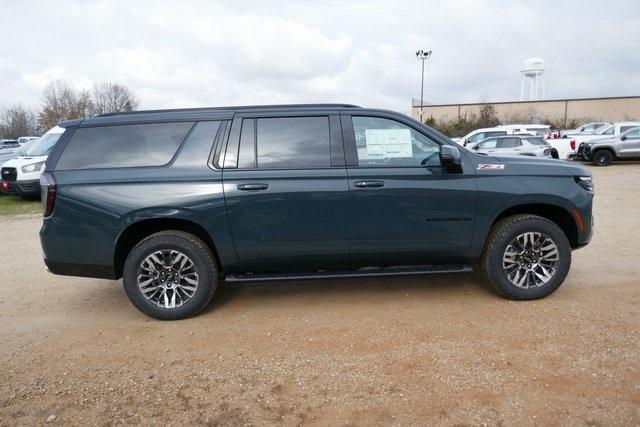 new 2025 Chevrolet Suburban car, priced at $76,460