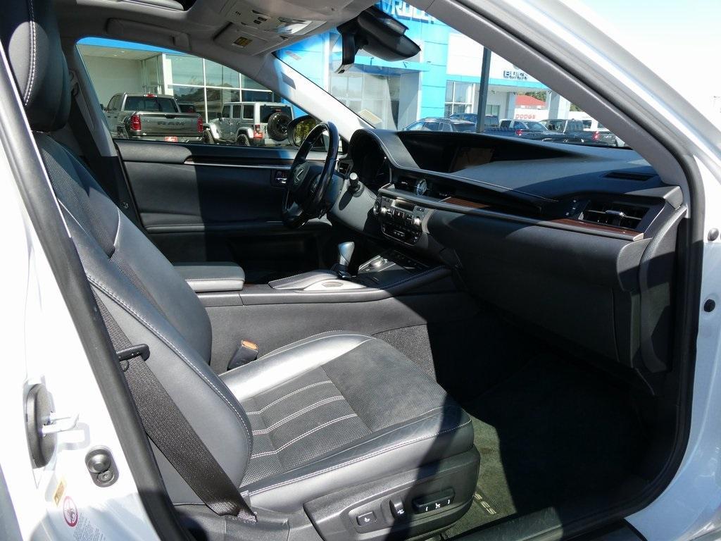used 2016 Lexus ES 350 car, priced at $19,995