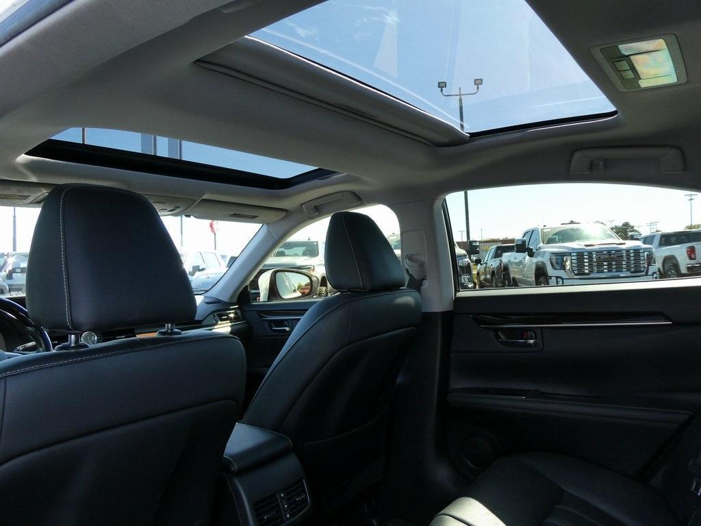 used 2016 Lexus ES 350 car, priced at $19,995