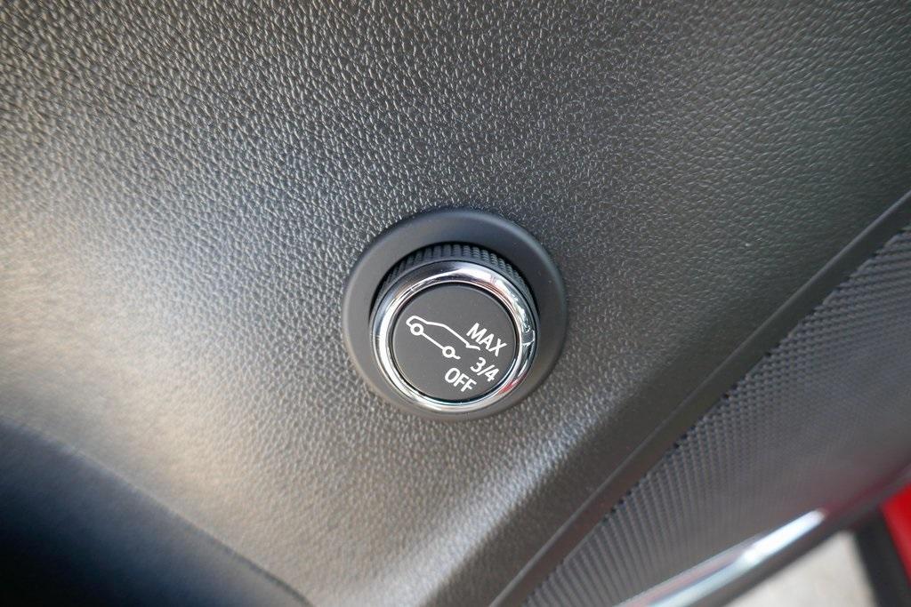 new 2025 Buick Envision car, priced at $40,834