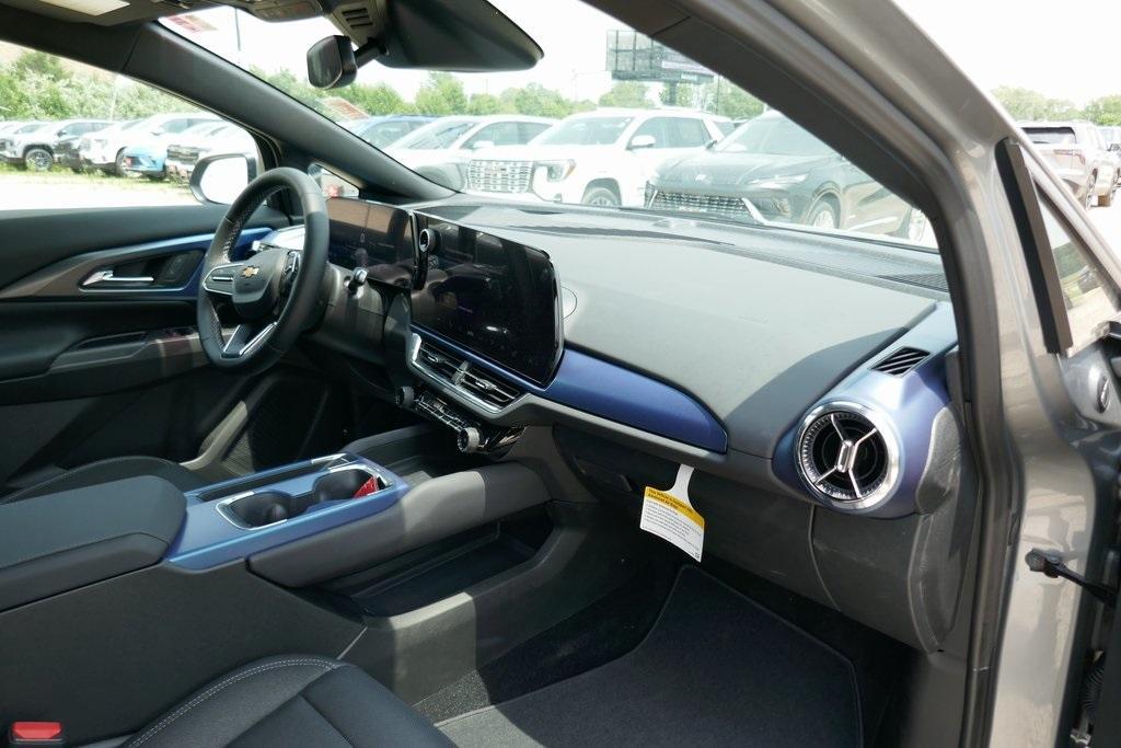 new 2025 Chevrolet Equinox EV car, priced at $35,788