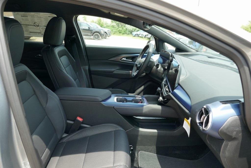 new 2025 Chevrolet Equinox EV car, priced at $35,788