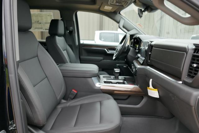 new 2025 Chevrolet Silverado 1500 car, priced at $57,015