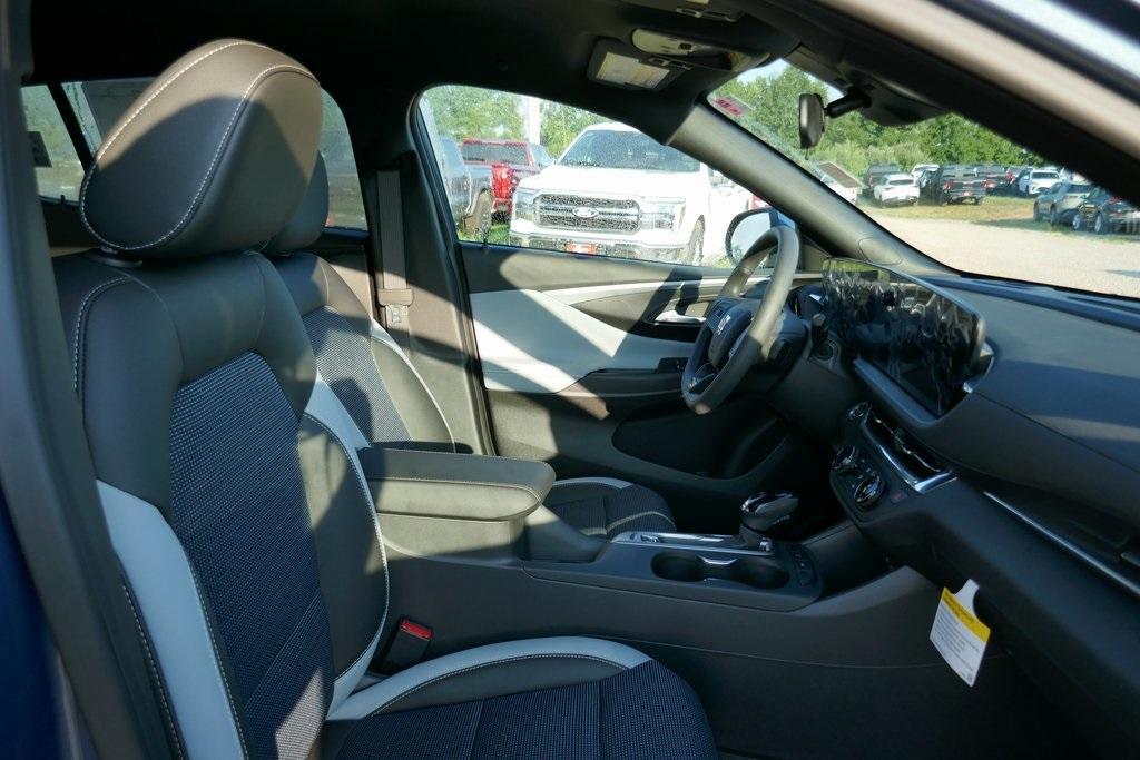 new 2025 Buick Envista car, priced at $24,602