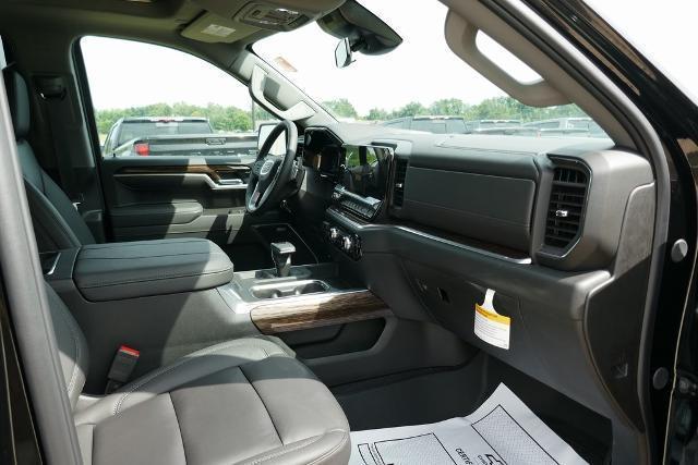 new 2025 GMC Sierra 1500 car, priced at $57,634
