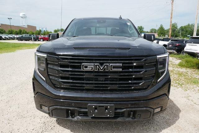 new 2025 GMC Sierra 1500 car, priced at $57,634