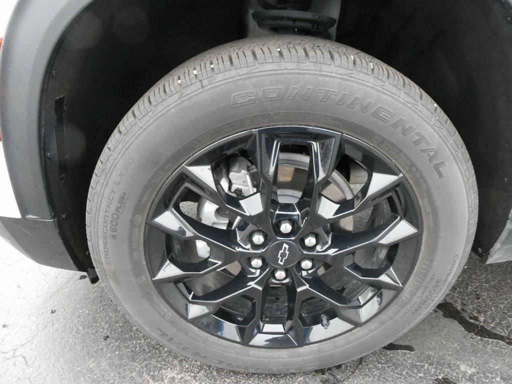 used 2024 Chevrolet Traverse car, priced at $35,495