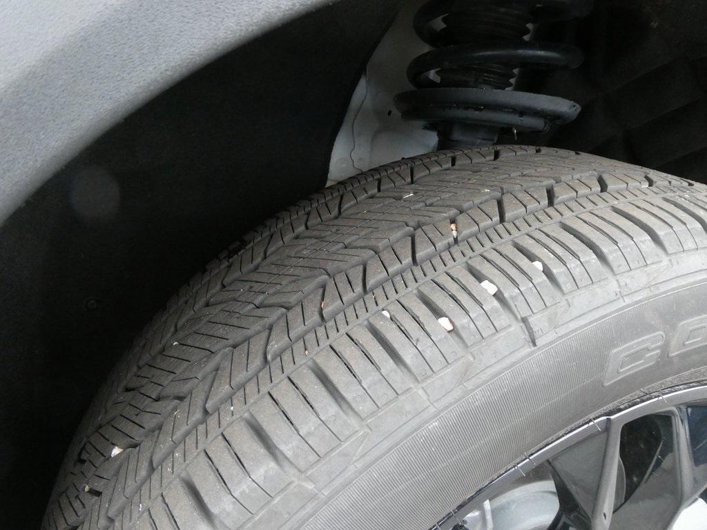 used 2024 Chevrolet Traverse car, priced at $35,495