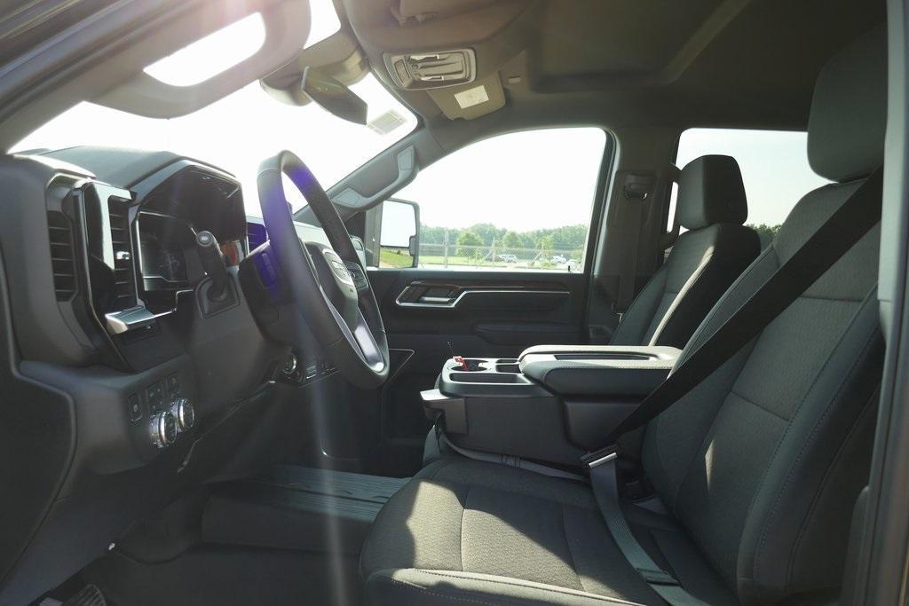 new 2025 GMC Sierra 2500 car, priced at $57,452