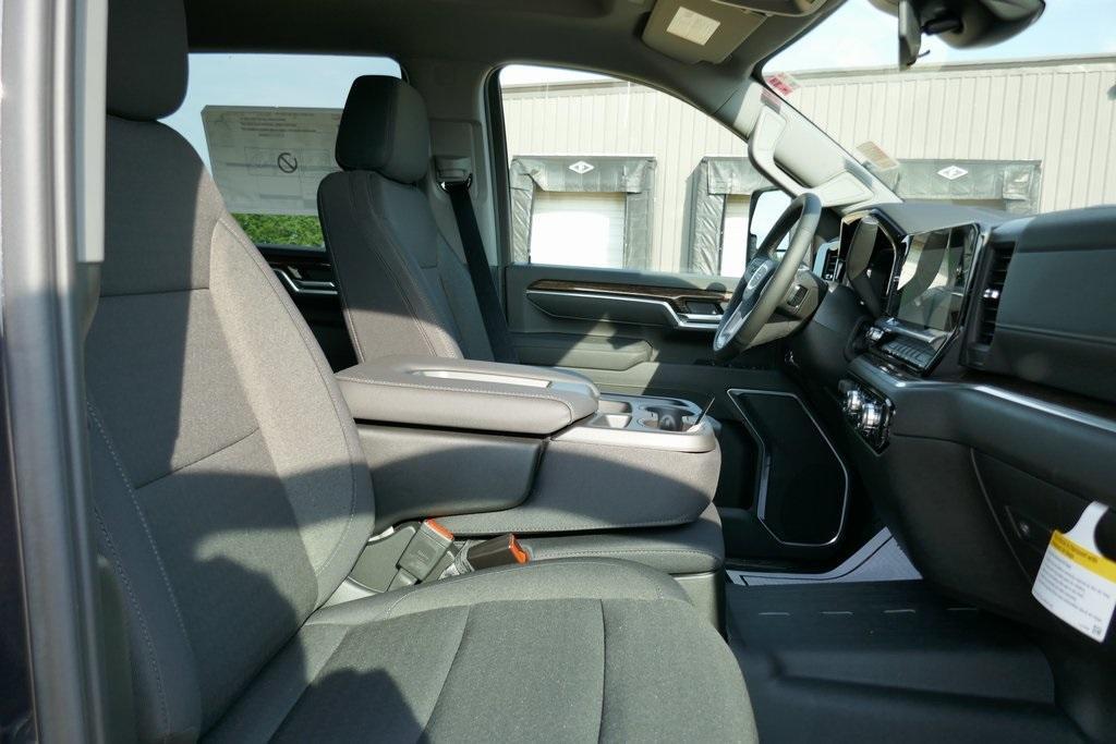 new 2025 GMC Sierra 2500 car, priced at $57,452