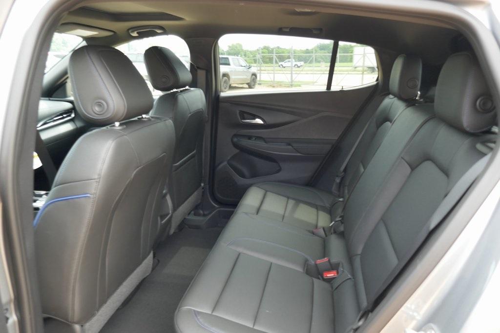 new 2025 Buick Envista car, priced at $26,572