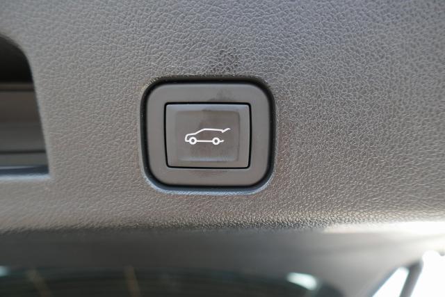 used 2024 Chevrolet Traverse car, priced at $42,995