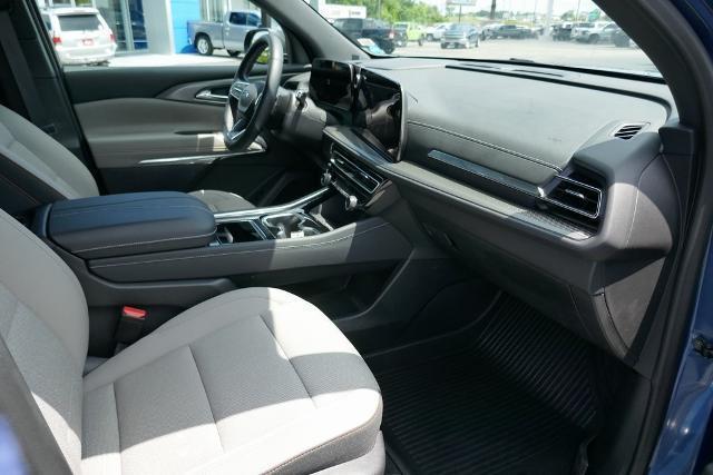 used 2024 Chevrolet Traverse car, priced at $42,995