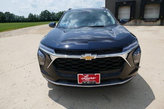 new 2025 Chevrolet Trax car, priced at $23,698