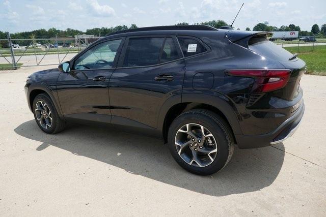 new 2025 Chevrolet Trax car, priced at $23,698