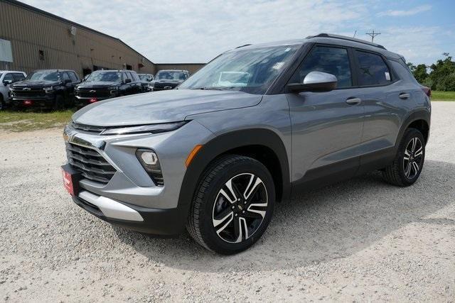 new 2025 Chevrolet TrailBlazer car, priced at $27,053