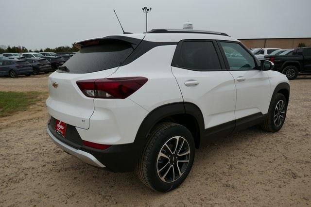 new 2025 Chevrolet TrailBlazer car, priced at $27,597