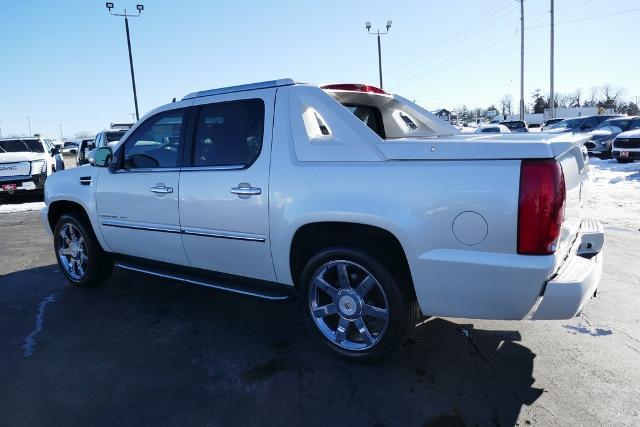 used 2013 Cadillac Escalade EXT car, priced at $21,995