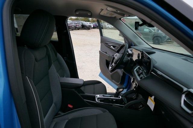 new 2025 Chevrolet TrailBlazer car, priced at $30,182