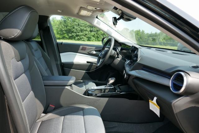 new 2025 Chevrolet Trax car, priced at $22,353