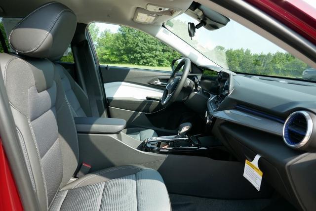 new 2025 Chevrolet Trax car, priced at $22,353