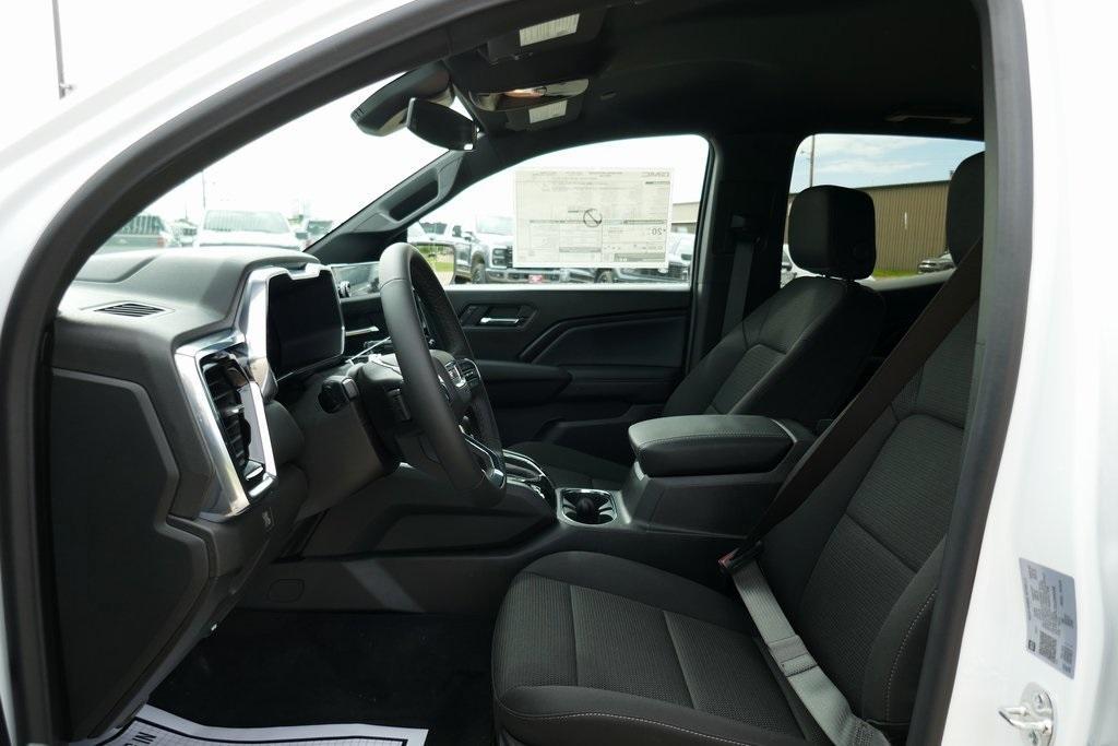 new 2025 GMC Canyon car, priced at $37,357