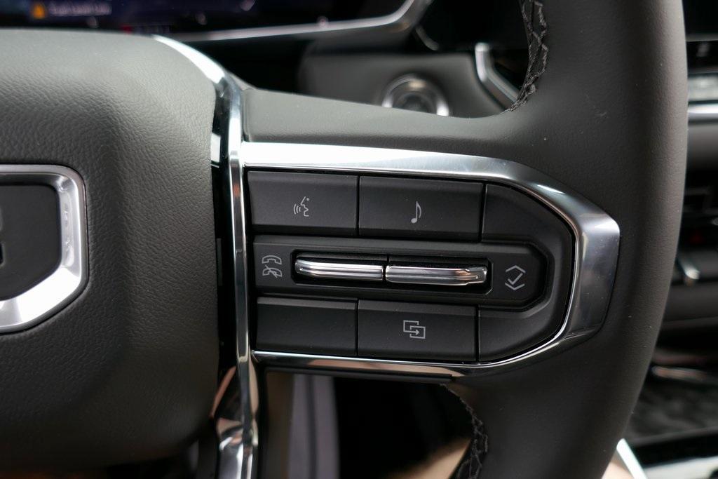 new 2025 GMC Canyon car, priced at $37,357