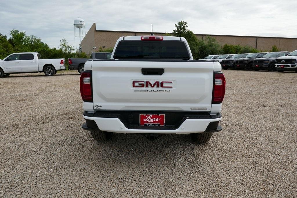 new 2025 GMC Canyon car, priced at $37,357