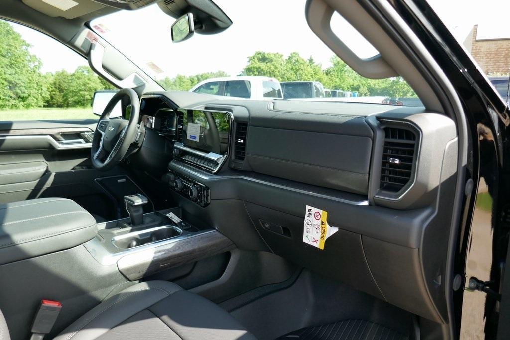 new 2025 Chevrolet Silverado 1500 car, priced at $53,530