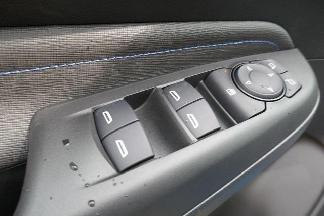 new 2025 Buick Envista car, priced at $26,002