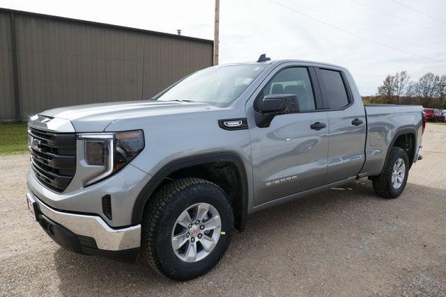 new 2025 GMC Sierra 1500 car, priced at $42,301