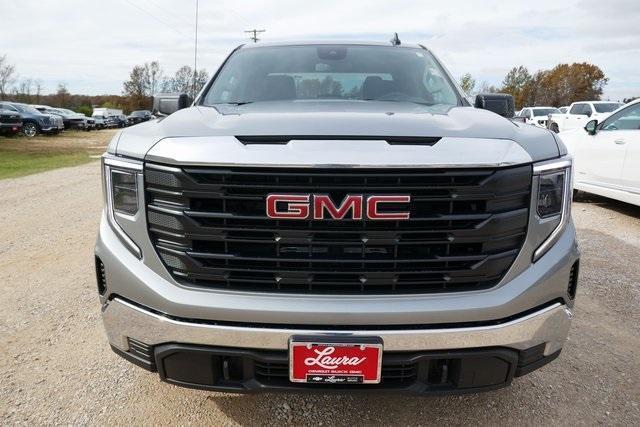 new 2025 GMC Sierra 1500 car, priced at $42,301