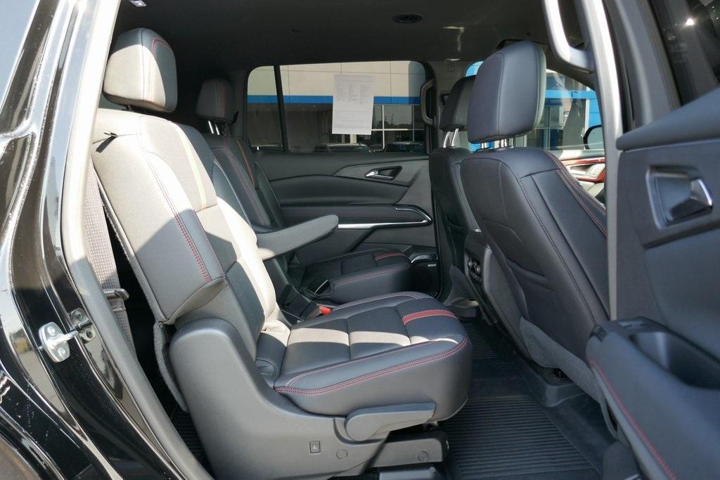 used 2025 Chevrolet Traverse car, priced at $50,995