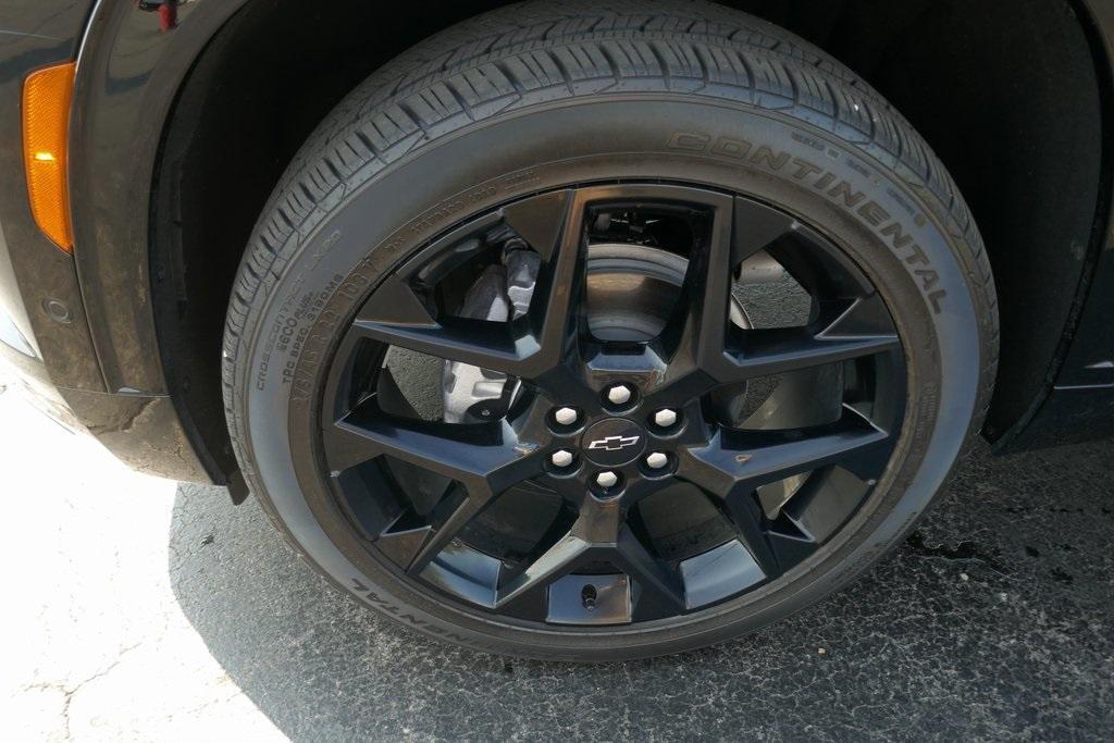 used 2025 Chevrolet Traverse car, priced at $50,995