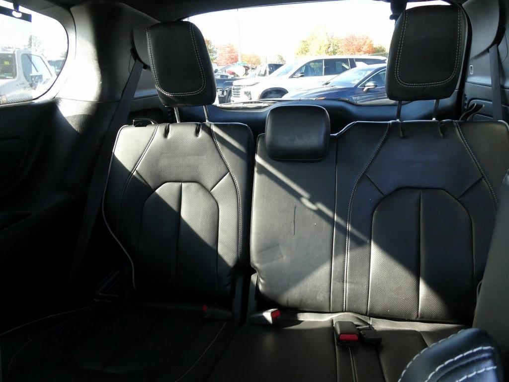 used 2024 Chrysler Pacifica Hybrid car, priced at $31,995