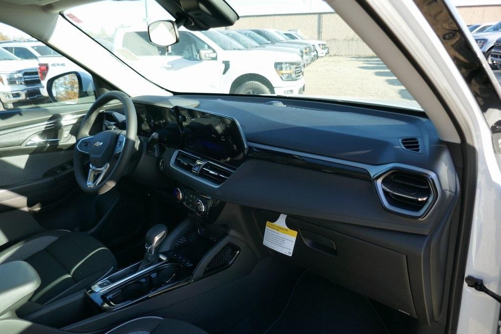 new 2026 Chevrolet TrailBlazer car, priced at $25,061