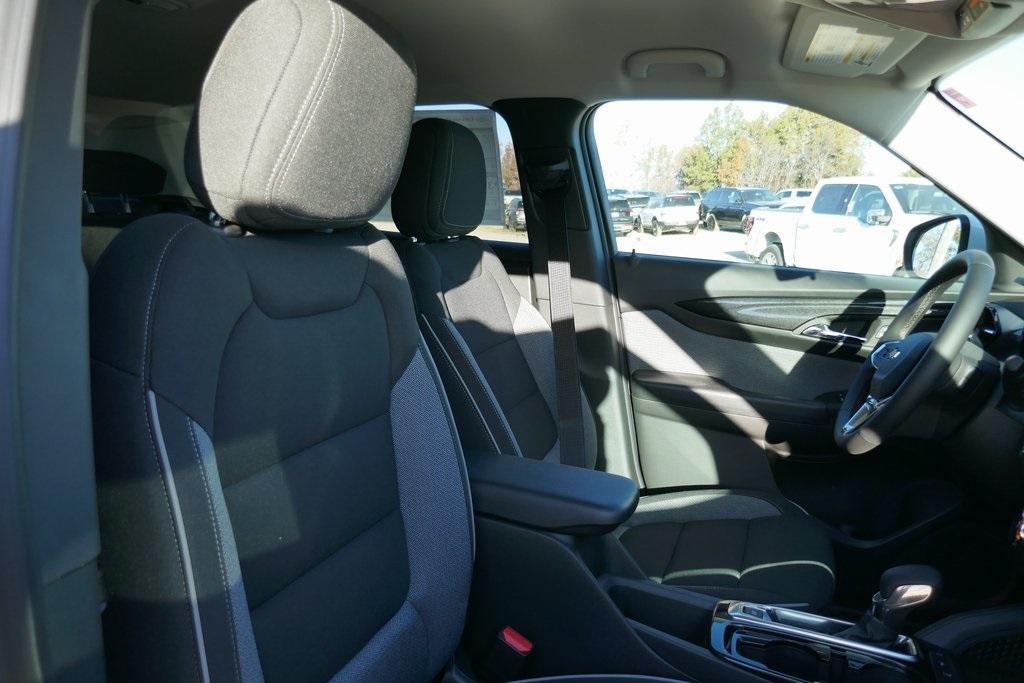 new 2026 Chevrolet TrailBlazer car, priced at $25,061
