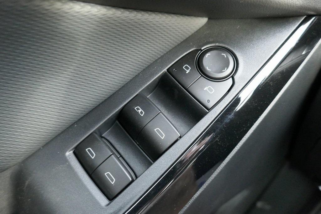 new 2026 Chevrolet Equinox car, priced at $29,531