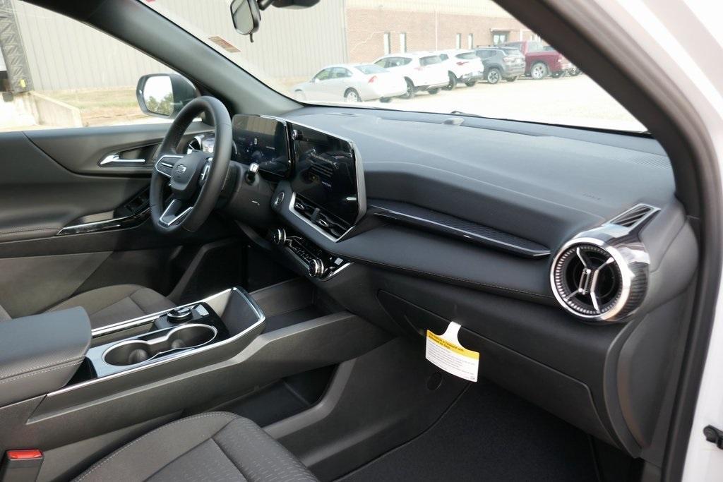 new 2026 Chevrolet Equinox car, priced at $29,531
