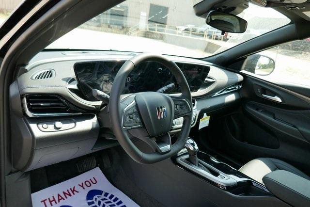 new 2025 Buick Envista car, priced at $26,252