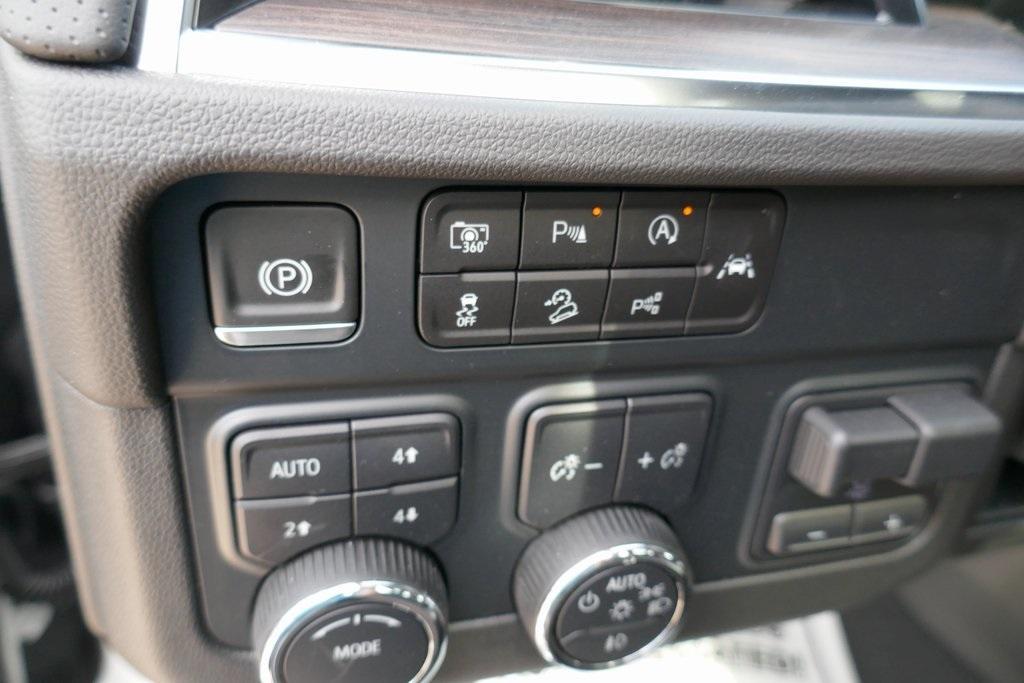 new 2025 Chevrolet Suburban car, priced at $87,284