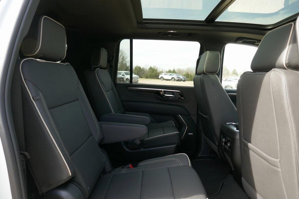 new 2025 Chevrolet Suburban car, priced at $87,284